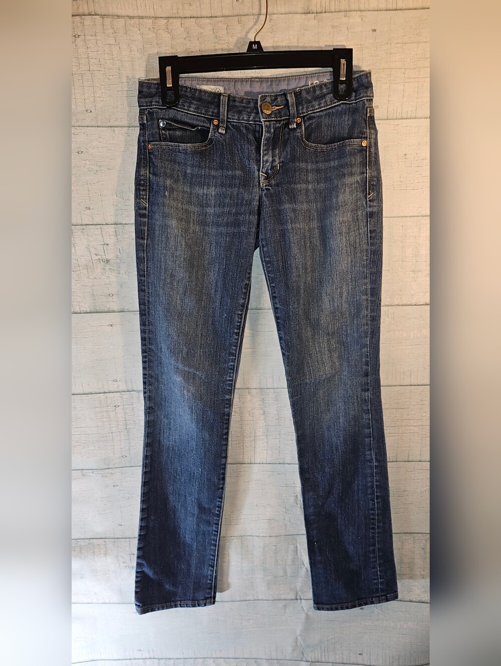 Gap Women's Straight-Leg Jeans in Medium/Dark Blue Wash